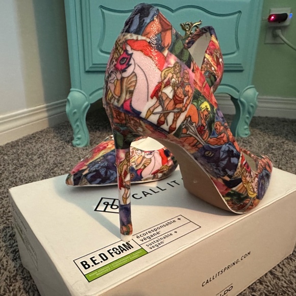 Brand New. Custom covered-He-man & She-ra - Picture 2 of 9